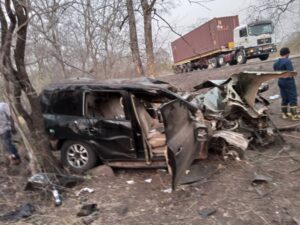 Bawumia's Convoy involved in Accident, one dead  A Road Traffic Accident involving three military officers said to be part of the advance team of Vice President Dr. Mahamudu Bawumia has claimed the life of one person while two others are currently in critical conditions.  The accident occurred on Thursday February 10, 2022 between the hours of 4:30pm and 5:00pm at Kablikpe - a village near Buipe in the Northern Region.  It was not exactly clear where they were heading to but sources say they were on their way to make arrangements for a visit by Dr Bawumia.  According to our source, the driver of the vehicle - a black Toyota with registration number GR 7129 - 17, one Sgt Zowornu died on the spot when the vehicle veered off the main road linking Buipe to Tamale and run into some wood lots along the road.  The two officers on board including Major Hanson Adu Kofi sustained serious head injury while Captain Badaweh Sabastian got seriously wounded in the head and neck. They have both been sent to the Tamale Teaching Hospital for treatment.  The deceased Sgt Zowornu has since been airlifted to the 37 Military morgue.  More details soon.